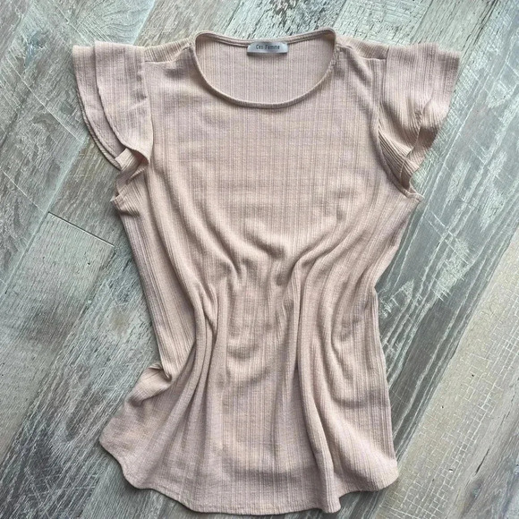 Blush Ces Femme Flutter Sleeve Top - Picture 1 of 7
